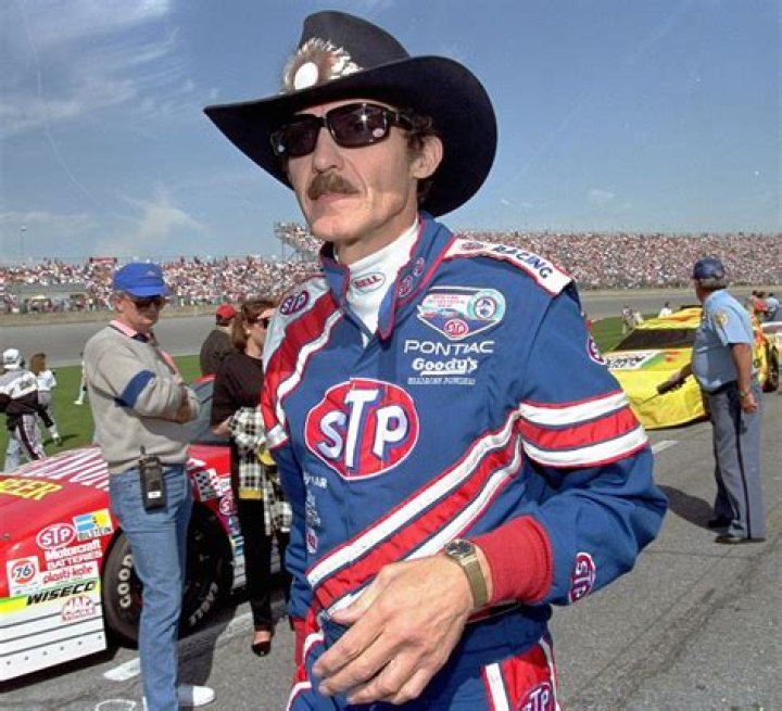 Richard Petty (Race Car Driver) - Age, Birthday, Bio, Facts, Family, Net Worth, Height & More