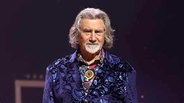 Richard Sterban (Gospel Singer) - Age, Birthday, Bio, Facts, Family, Net Worth, Height & More