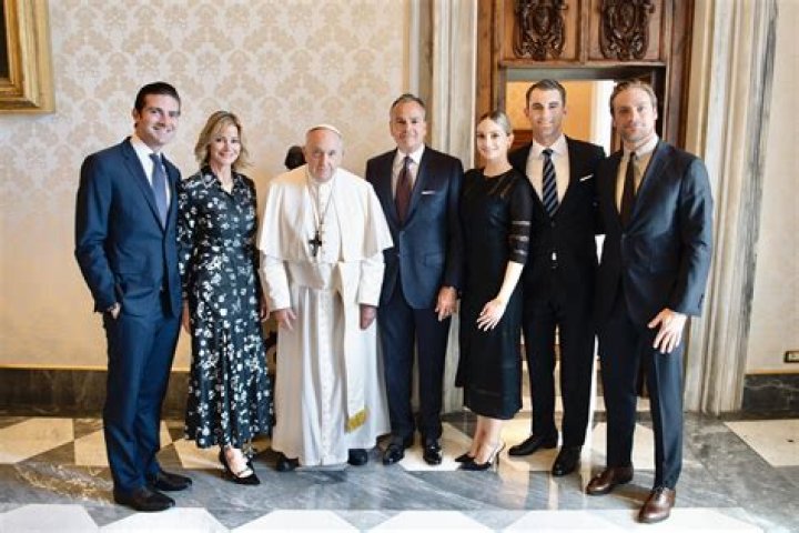 Rick Caruso Biography, Age, Height, Wife, Net Worth, Family