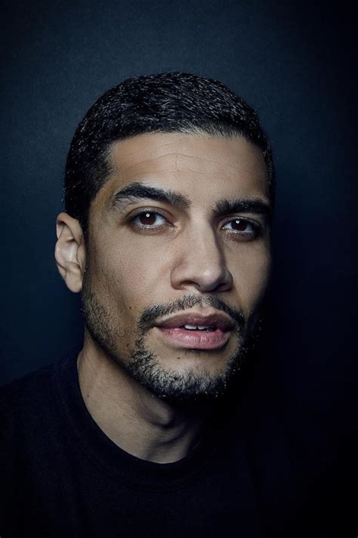 How tall is Rick Gonzalez