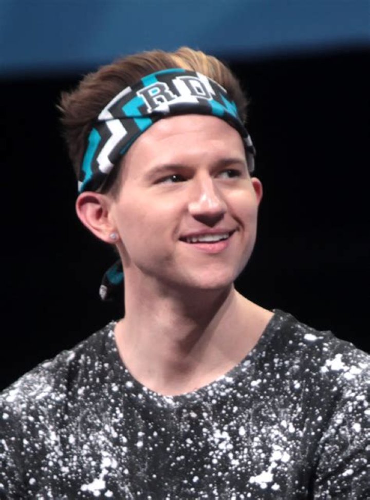 Ricky Dillon Biography, Age, Height, Wife, Net Worth, Family