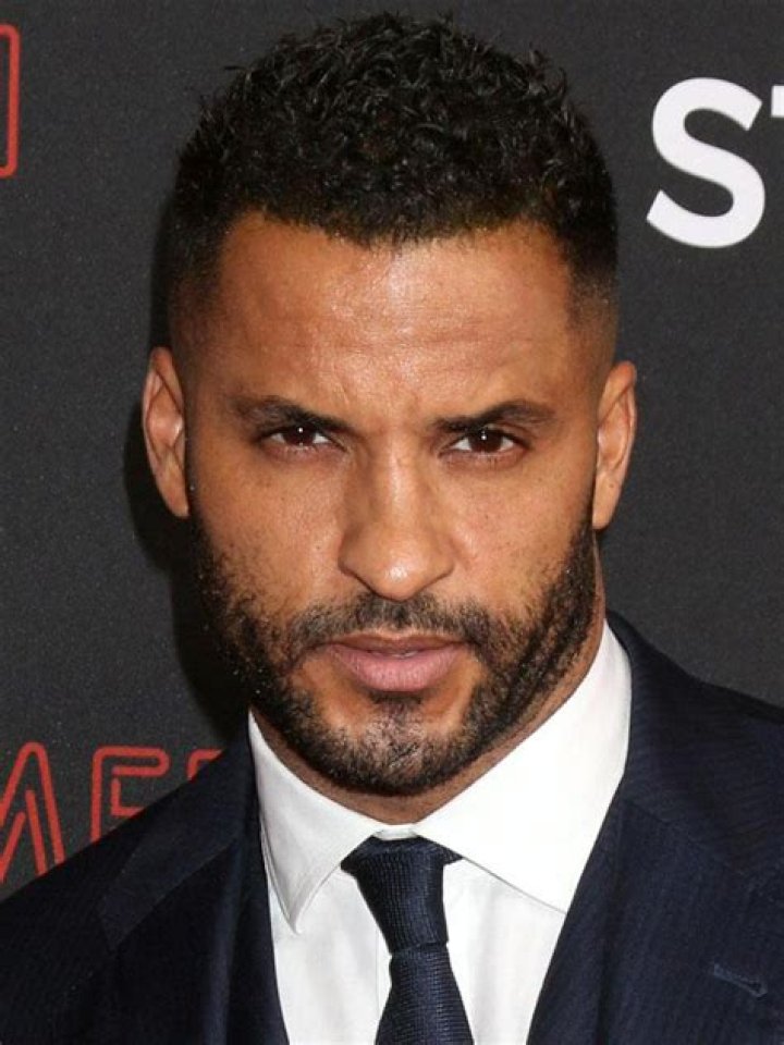 How tall is Ricky Whittle