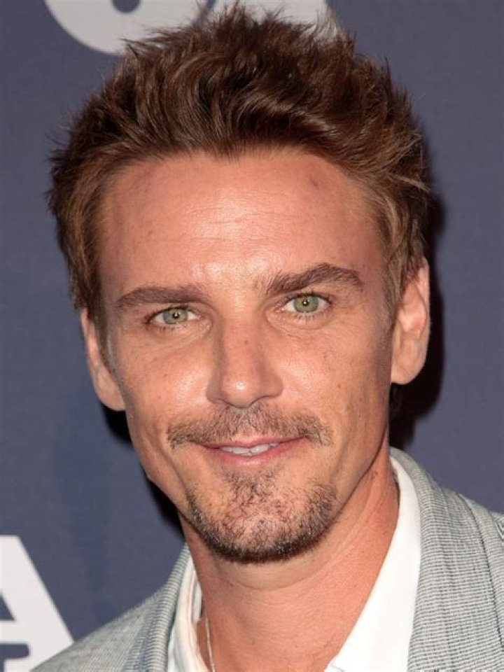 Riley Smith Biography, Age, Height, Wife, Net Worth, Family