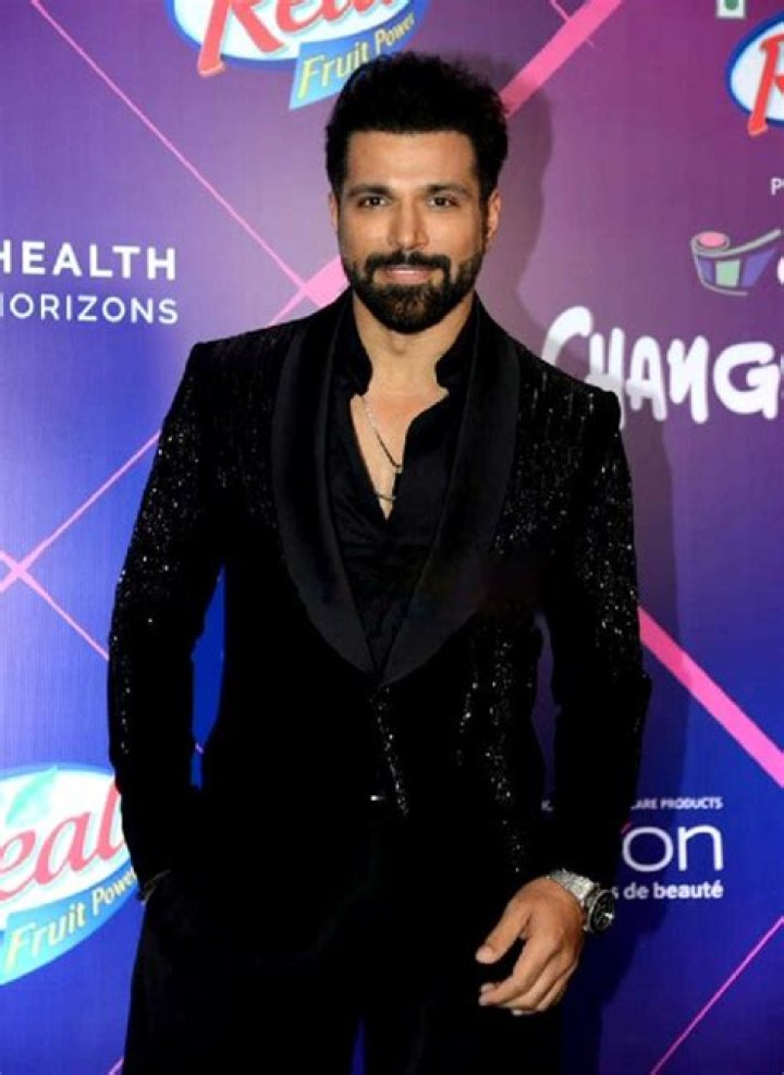 Rithvik Dhanjani Height, Weight, Net Worth, Age, Birthday, Wikipedia, Who, Instagram, Biography