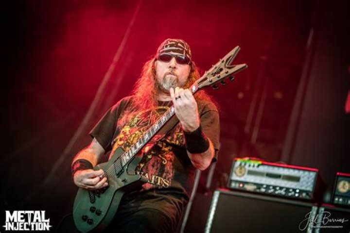 Rob Barrett (Guitarist) - Age, Birthday, Bio, Facts, Family, Net Worth, Height & More
