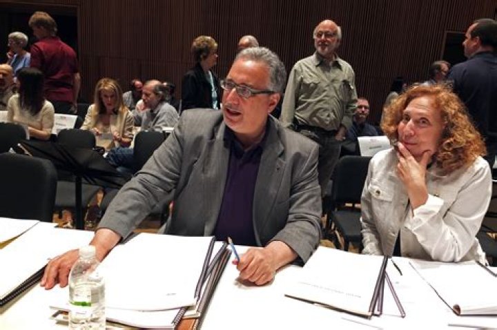 Robert Beaser Biography, Age, Height, Wife, Net Worth, Family