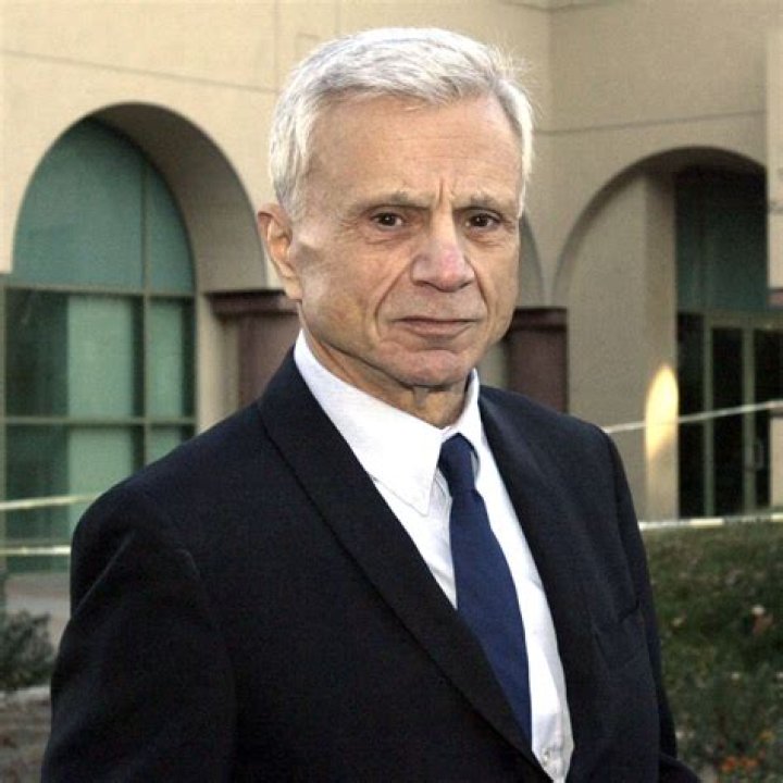 How tall is Robert Blake