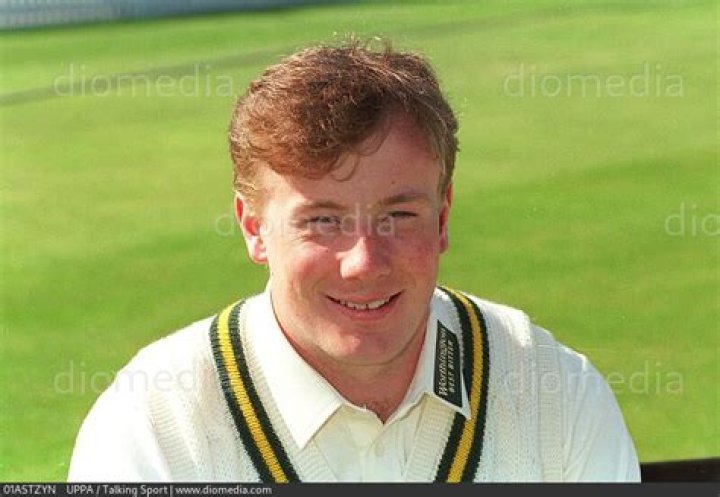 Robert Chapman Biography, Age, Height, Wife, Net Worth, Family