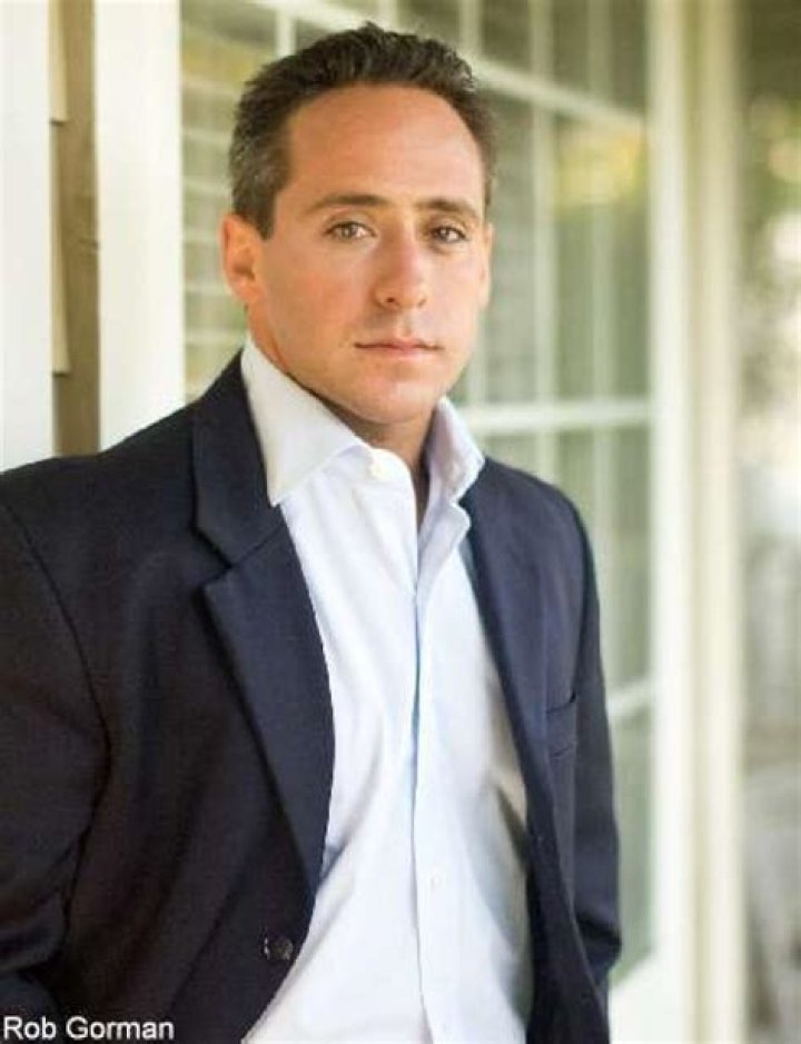 Robert Hy Gorman biografía, edad, altura, esposo, net worth, familia