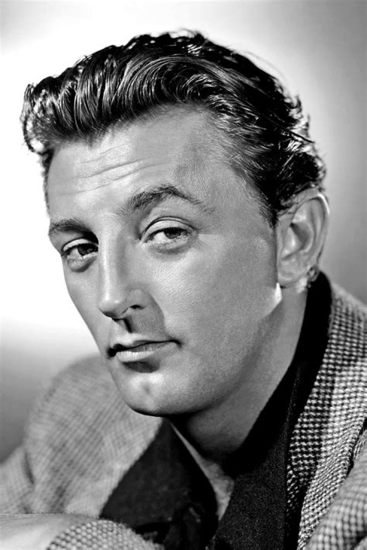 How tall was Robert Mitchum
