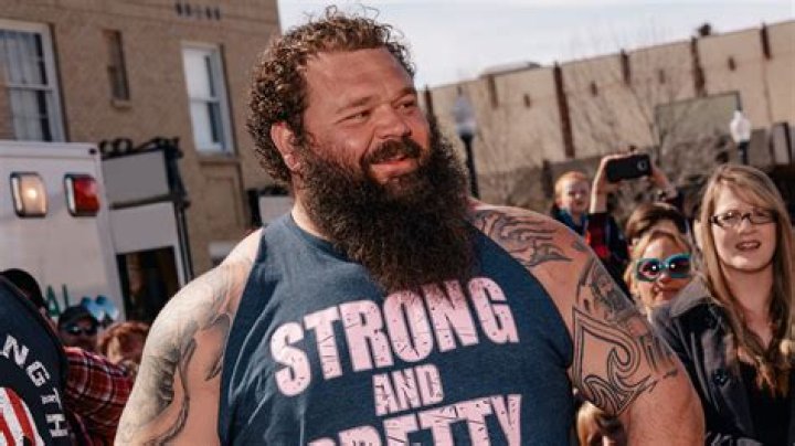 Robert Oberst (Bodybuilder) - Age, Birthday, Bio, Facts, Family, Net Worth, Height & More