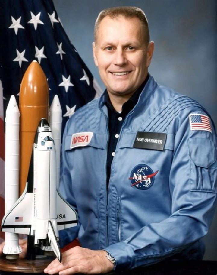 Robert Overmyer (Astronaut) - Age, Birthday, Bio, Facts, Family, Net Worth, Height & More
