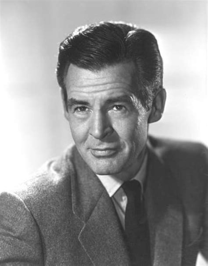 Robert Ryan (Movie Actor) - Age, Birthday, Bio, Facts, Family, Net Worth, Height & More