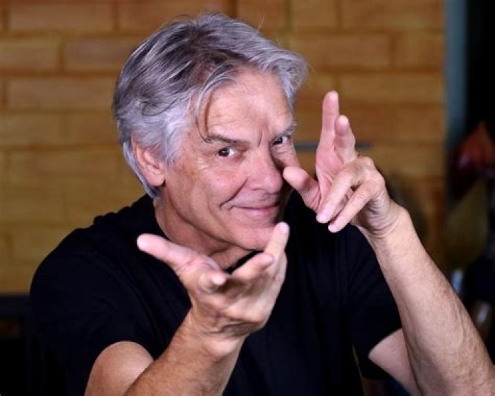 Robert Shields Biography, Age, Height, Wife, Net Worth, Family