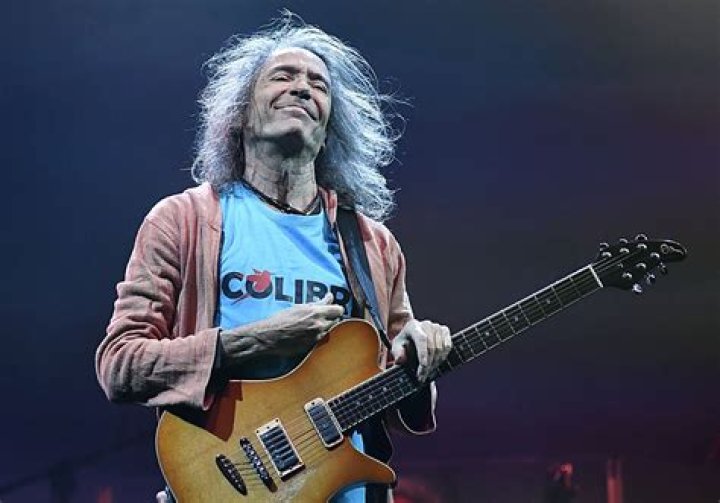 Roberto Iniesta Biography, Age, Height, Wife, Net Worth, Family