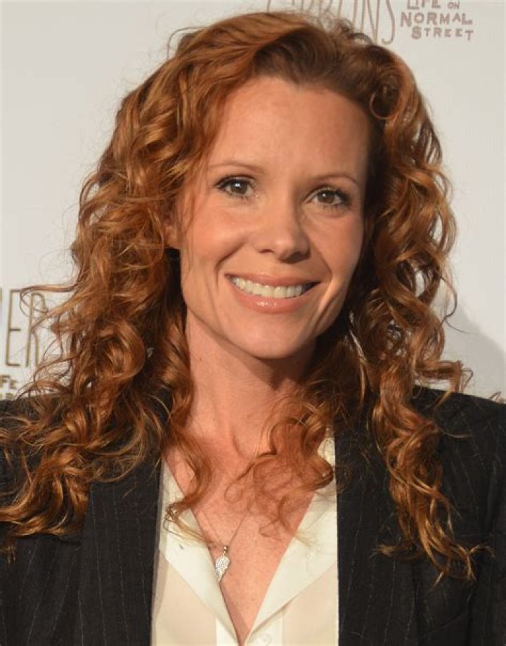 Robyn Lively Biography, Age, Height, Husband, Net Worth, Family