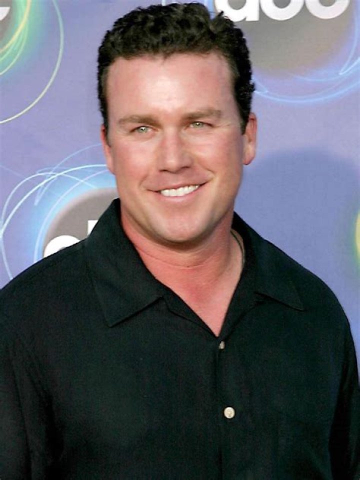 Rodney Carrington (Comedian) - Age, Birthday, Bio, Facts, Family, Net Worth, Height & More