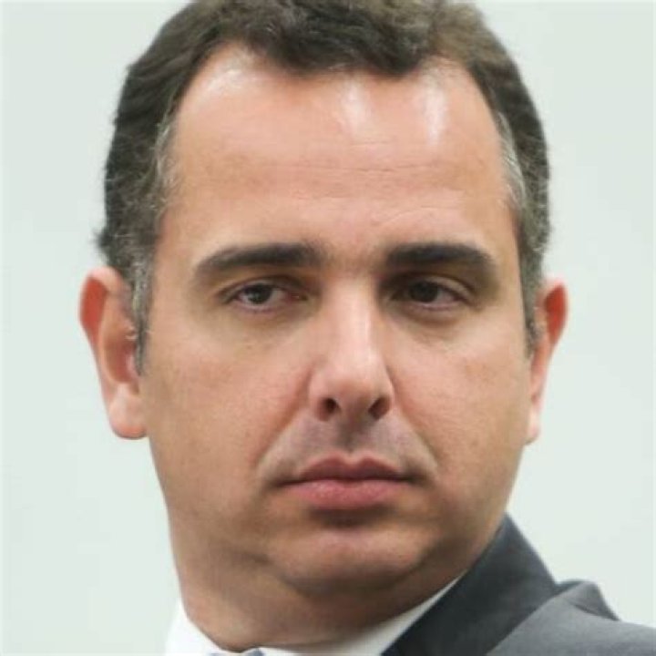 Rodrigo Pacheco biografía, edad, altura, esposo, net worth, familia