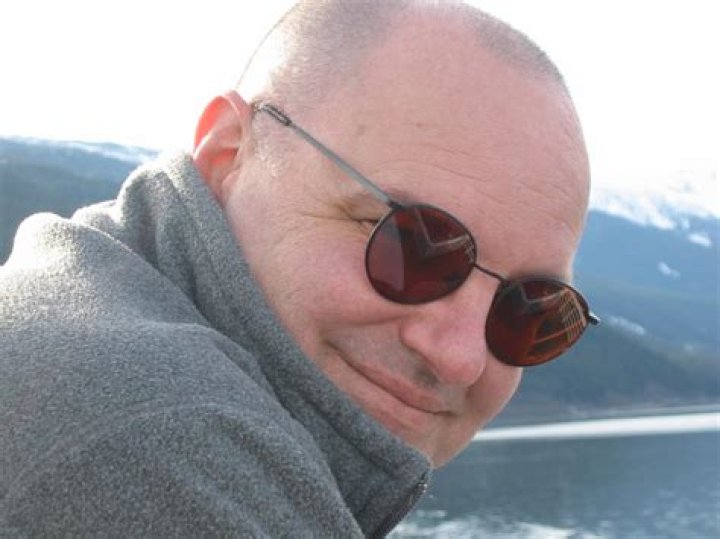 Roland Smith (Young Adult Author) - Age, Birthday, Bio, Facts, Family, Net Worth, Height & More