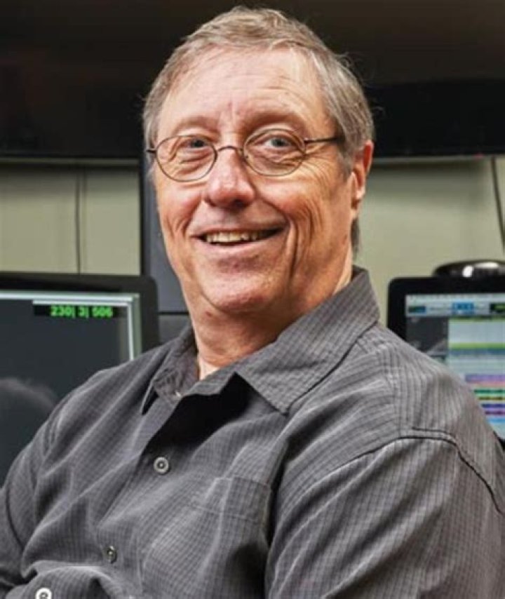 Ron Jones Biography, Age, Height, Wife, Net Worth, Family