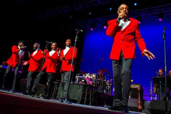 Ron Tyson Biography, Age, Height, Wife, Net Worth, Family