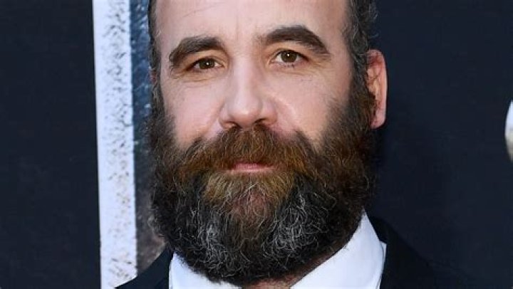 How tall is Rory McCann