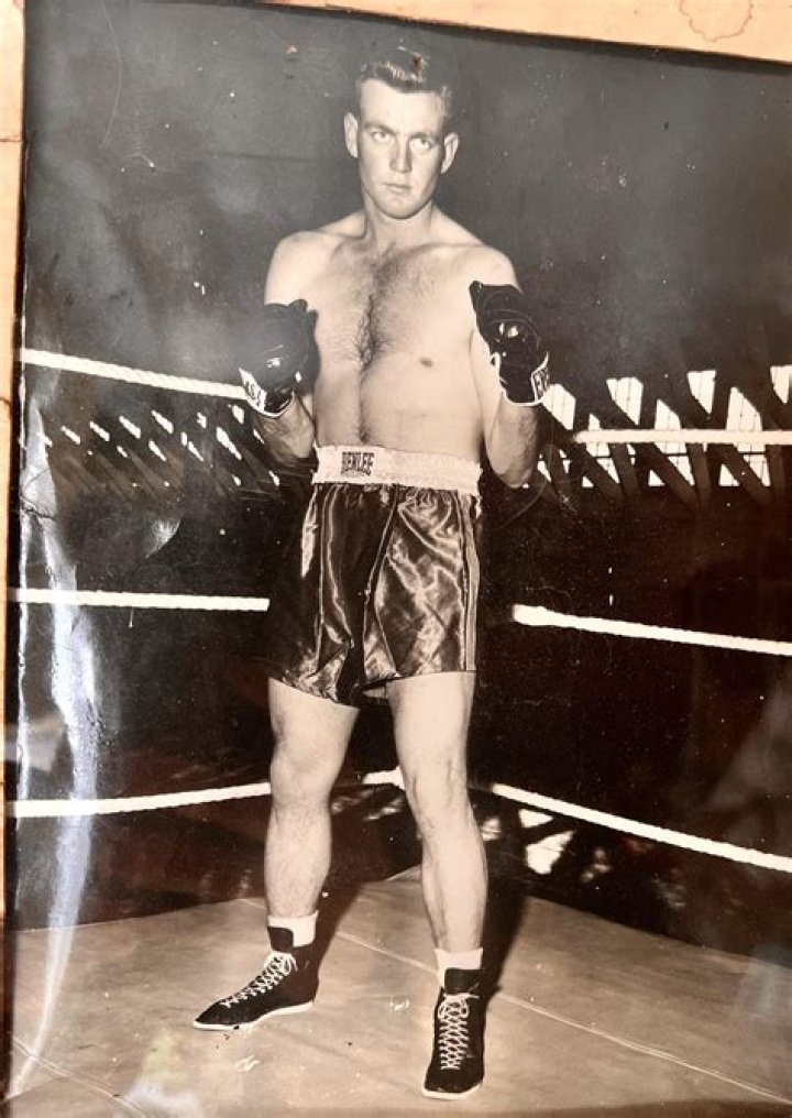 
Roy Hackett Height, Weight, Net Worth, Age, Birthday, Wikipedia, Who, Nationality, Biography 