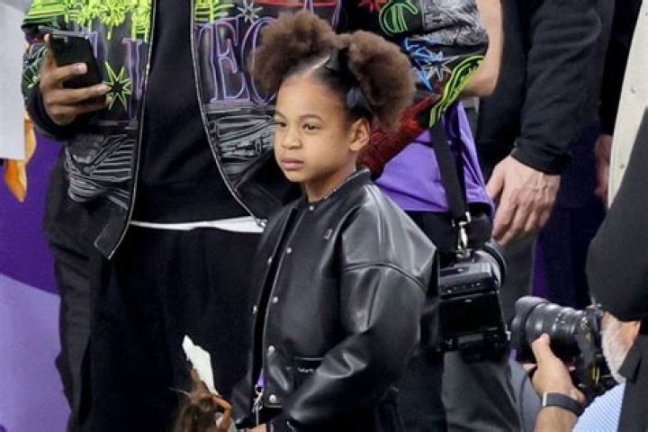 Rumi Carter (Family Member) - Age, Birthday, Bio, Facts, Family, Net Worth, Height & More