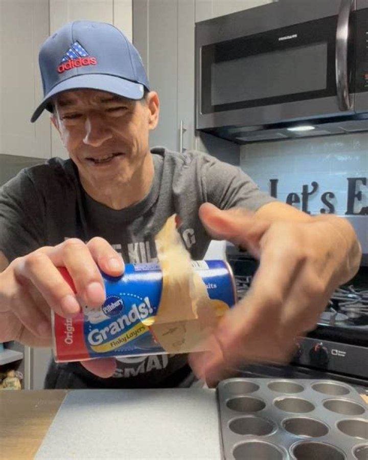 Russ Lee Biography, Age, Height, Wife, Net Worth, Family