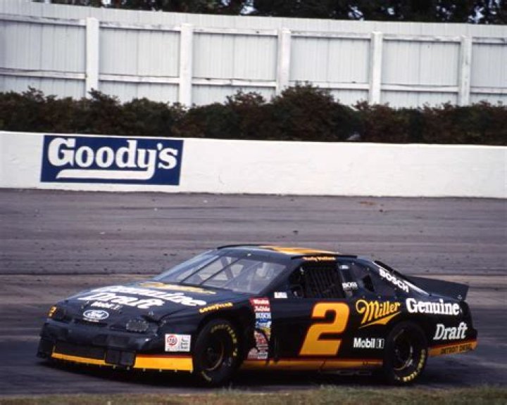 Rusty Wallace (Race Car Driver) - Age, Birthday, Bio, Facts, Family, Net Worth, Height & More