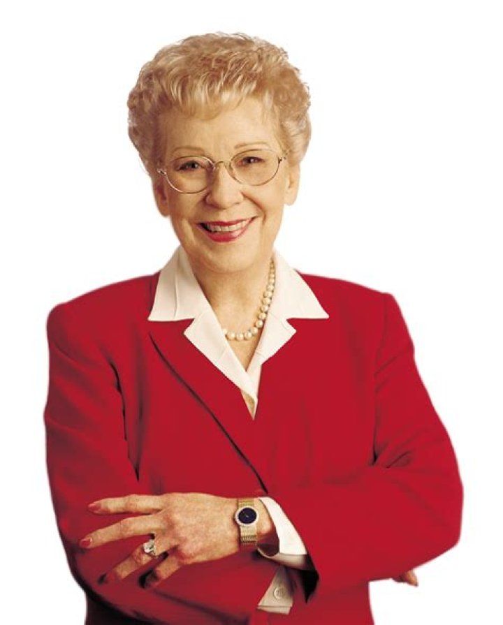 Ruth Fertel (Entrepreneur) - Age, Birthday, Bio, Facts, Family, Net Worth, Height & More