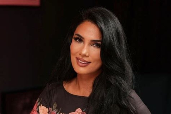 Sadia Khan (TV Actress) - Age, Birthday, Bio, Facts, Family, Net Worth, Height & More