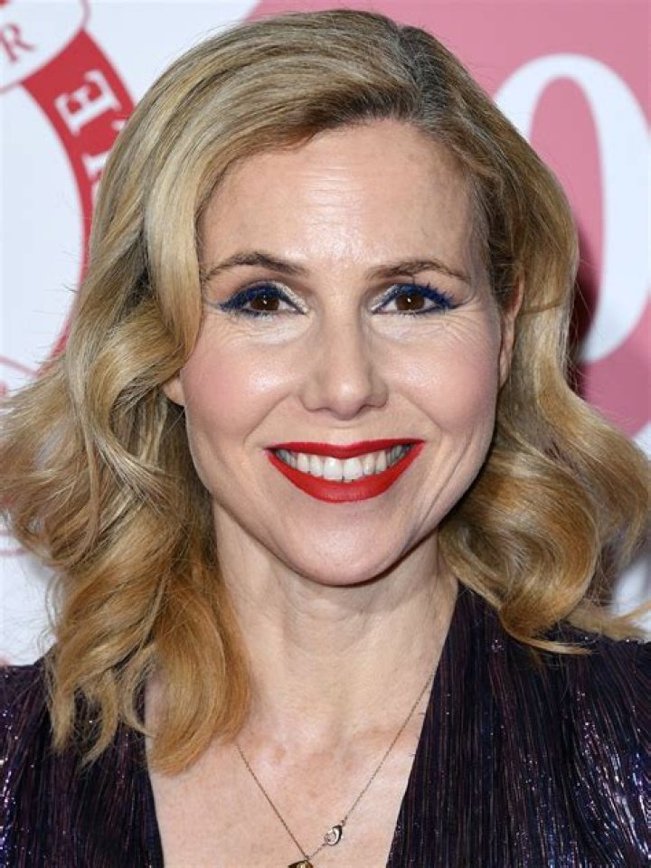 Sally Phillips Biography, Age, Height, Husband, Net Worth, Family