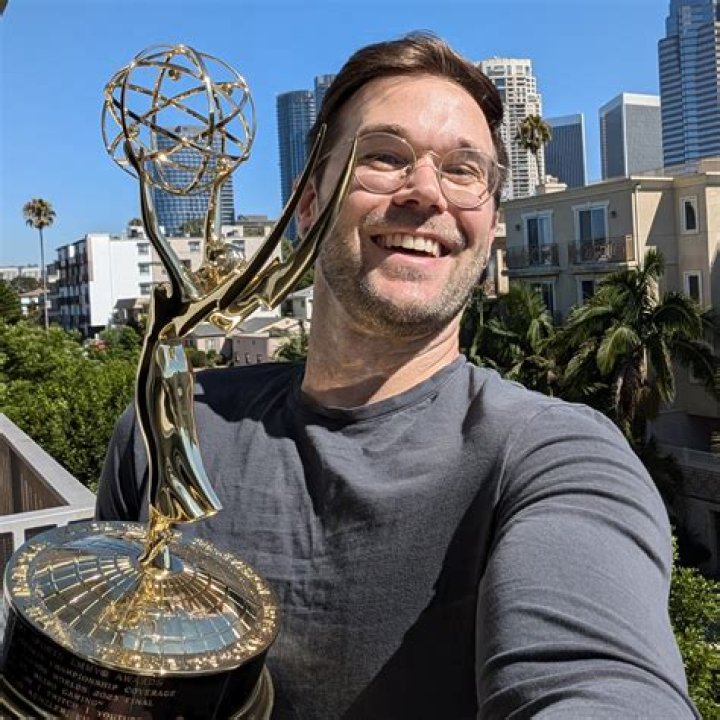 Sam Hartman-Kenzler (Sportscaster) - Age, Birthday, Bio, Facts, Family, Net Worth, Height & More