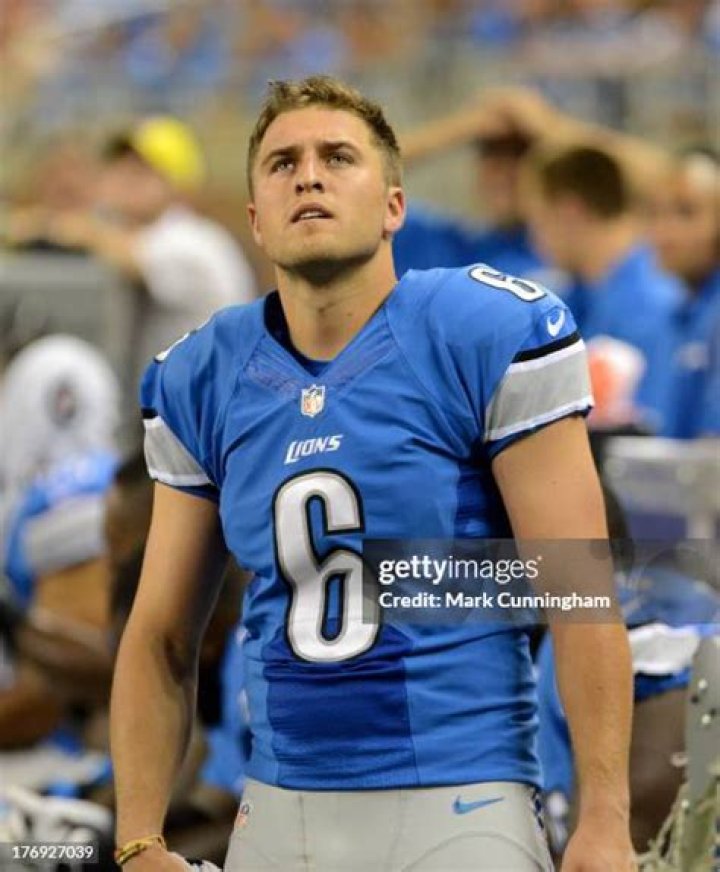 Sam Martin Biography, Age, Height, Wife, Net Worth, Family