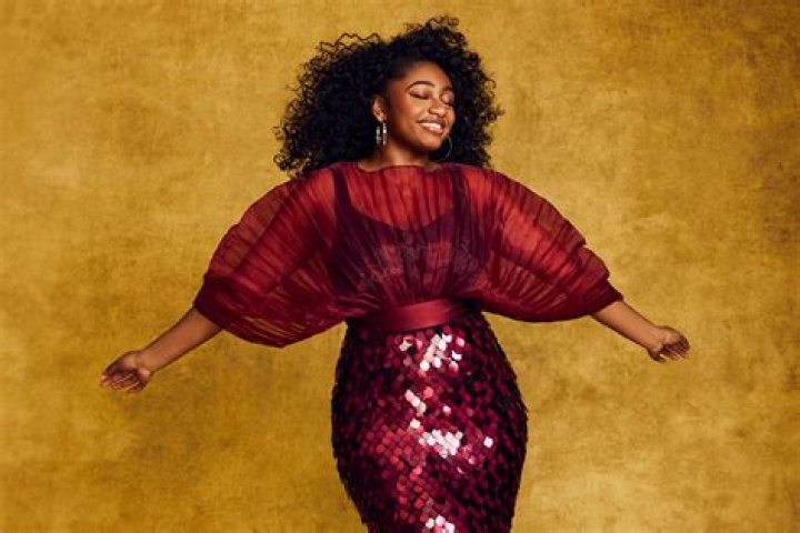 Samara Joy (Jazz Singer) - Age, Birthday, Bio, Facts, Family, Net Worth, Height & More