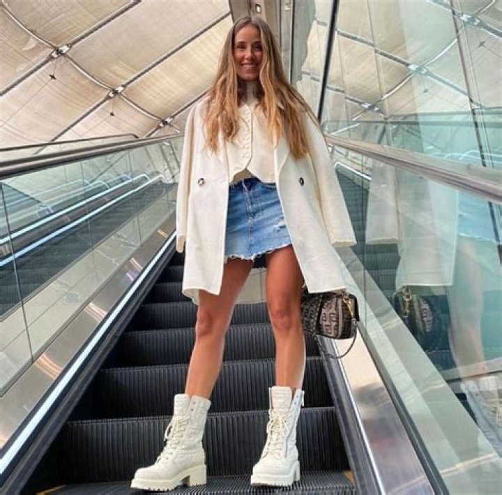 Sandra De La Vega (Family Member) - Age, Birthday, Bio, Facts, Family, Net Worth, Height & More