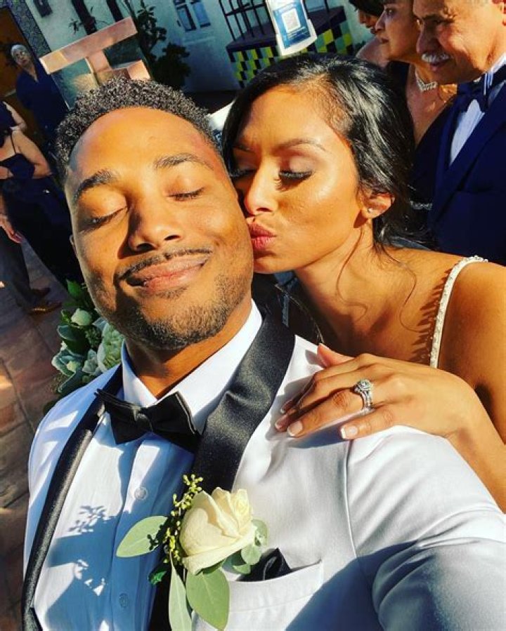 Sandy Dennis Net Worth, Age, Height, Wife