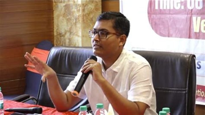 Who is Santosh Kumar Rai IAS? Biography, Wiki, Age, Wife, Parents, Education, Salary & Batch