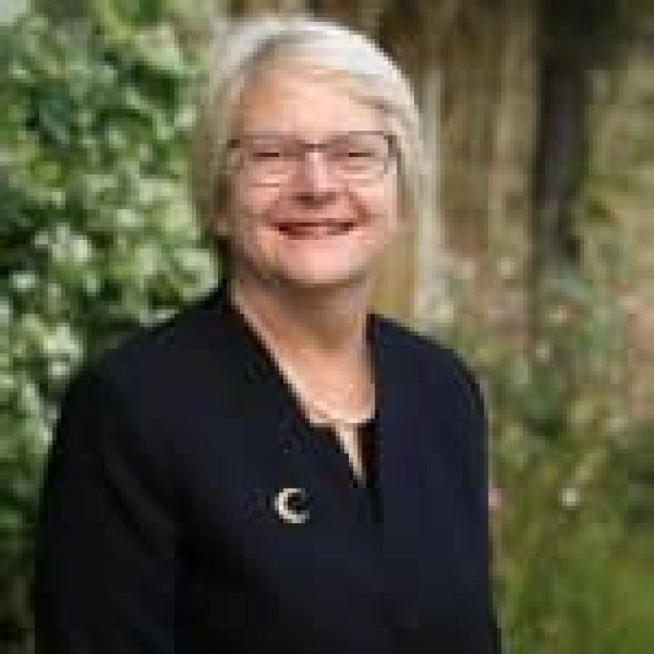 Sarah Asplin Biography, Age, Height, Husband, Net Worth, Family