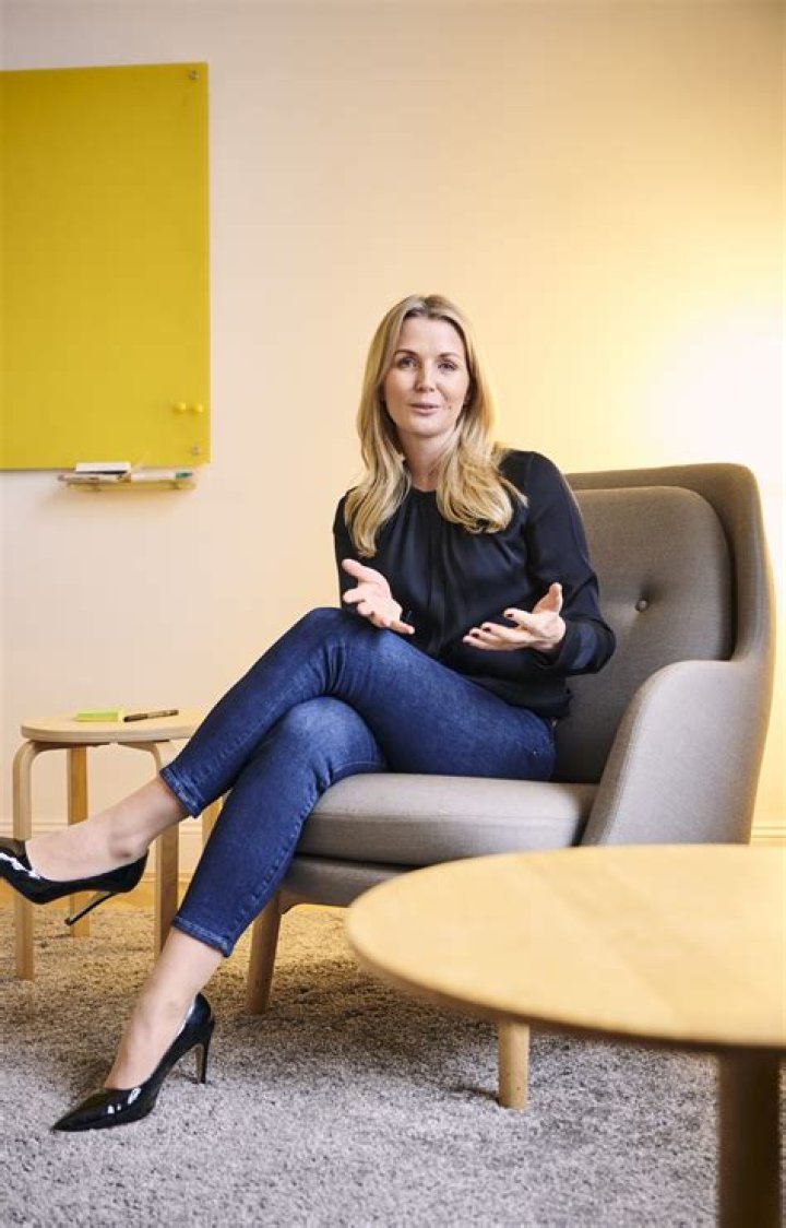 Sarah Potempa (Stylist) - Age, Birthday, Bio, Facts, Family, Net Worth, Height & More