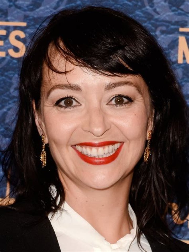 Sarah Strange (TV Actress) - Age, Birthday, Bio, Facts, Family, Net Worth, Height & More