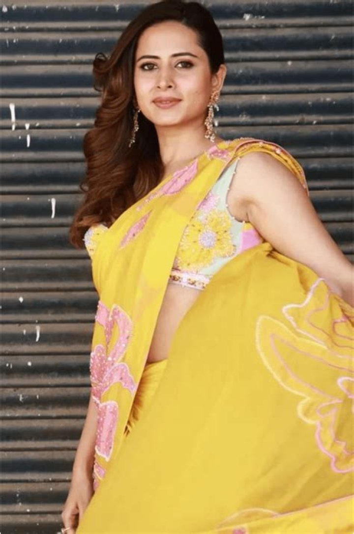 Sargun Mehta (TV Actress) - Age, Birthday, Bio, Facts, Family, Net Worth, Height & More