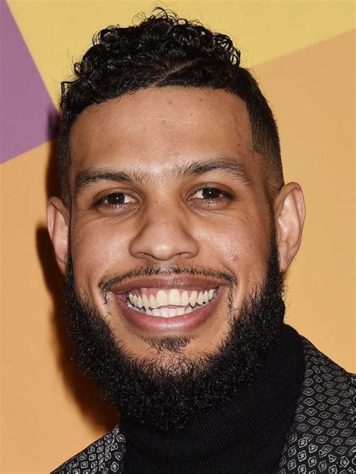 Sarunas J Jackson (TV Actor) - Age, Birthday, Bio, Facts, Family, Net Worth, Height & More