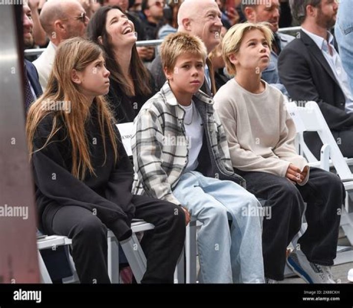 Sasha Hemsworth (Family Member) - Age, Birthday, Bio, Facts, Family, Net Worth, Height & More