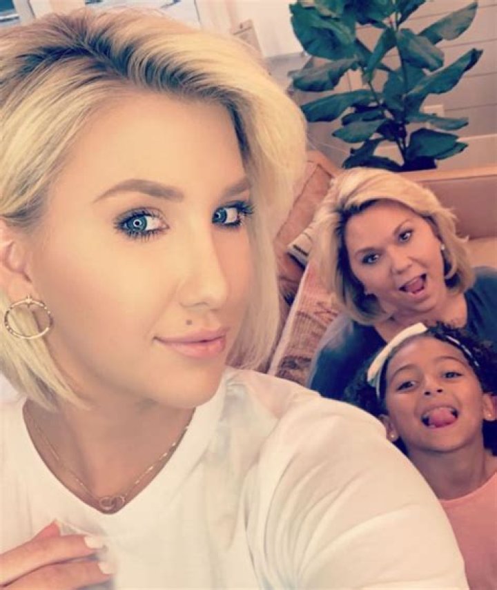 Savannah Chrisley Says Niece Chloe Is ‘Very Mature for Her Age’: ‘She’s a Freak About Everything!’