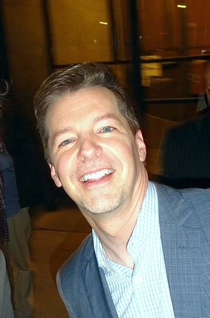Sean Hayes Height, Weight, Net Worth, Age, Birthday, Wikipedia, Who, Instagram, Biography
