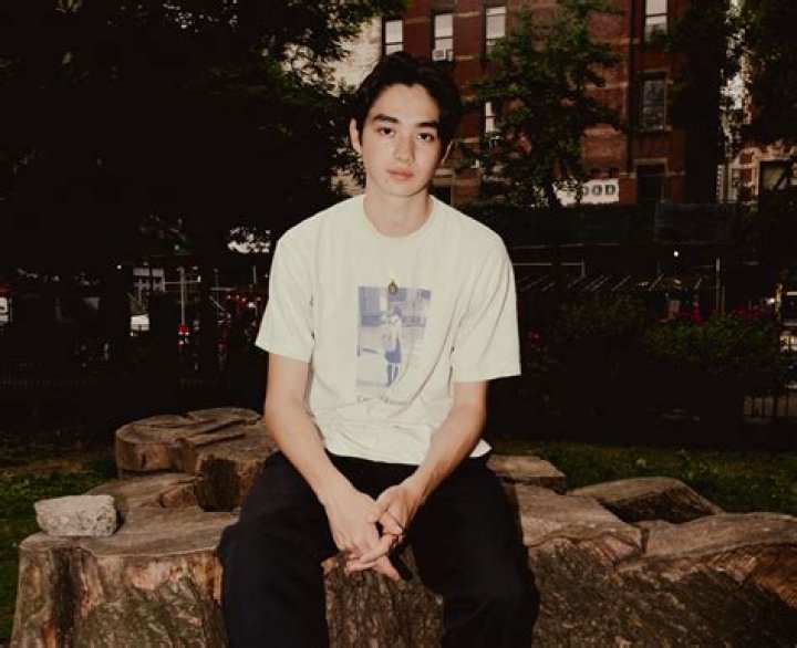 Sean Kaufman (TV Actor) - Age, Birthday, Bio, Facts, Family, Net Worth, Height & More