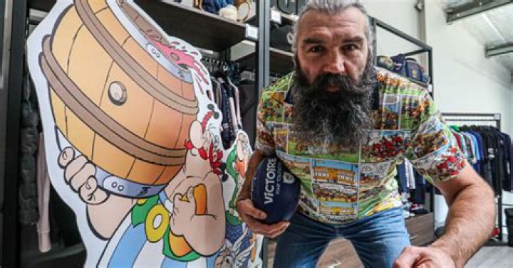Sebastien Chabal (Rugby Player) - Age, Birthday, Bio, Facts, Family, Net Worth, Height & More