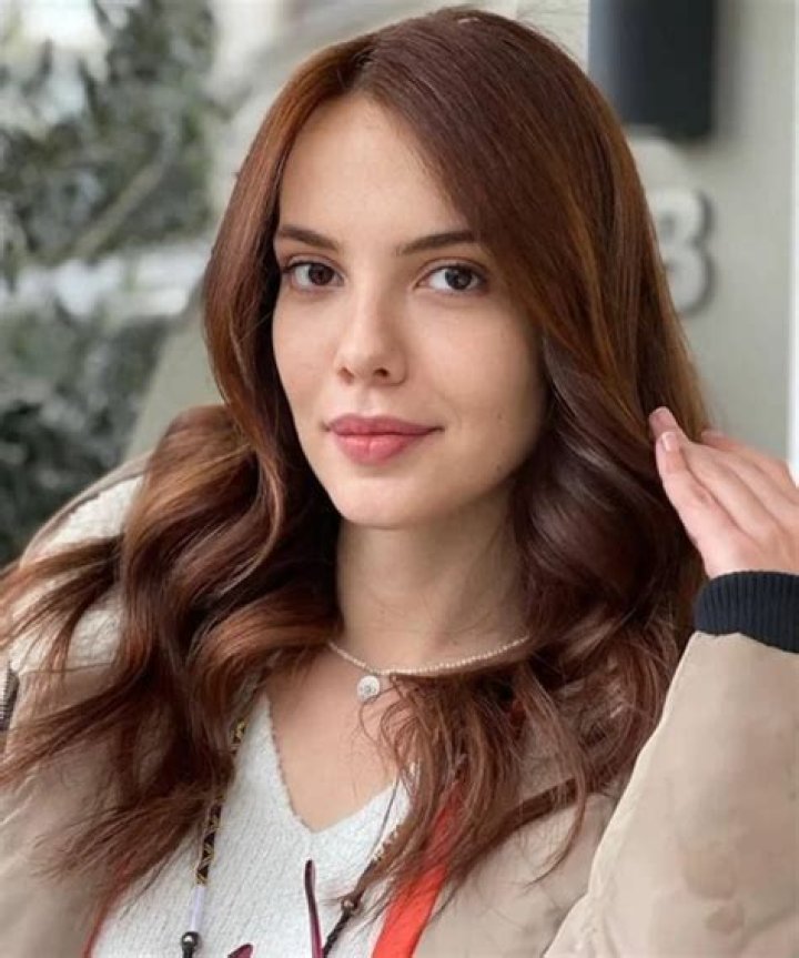Selen Soyder Biography, Age, Height, Husband, Net Worth, Family